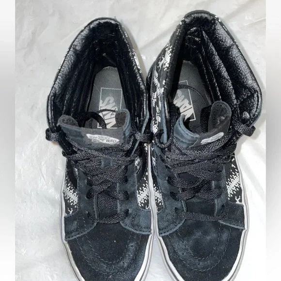 Vans SK8 Hi Classic Mens Size 5 Black/White Reindeer, Skull, Tree Women’s 6.5 - Picture 4 of 11